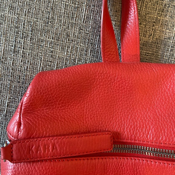 KARA Small Backpack Poppy RARE - Picture 10 of 10